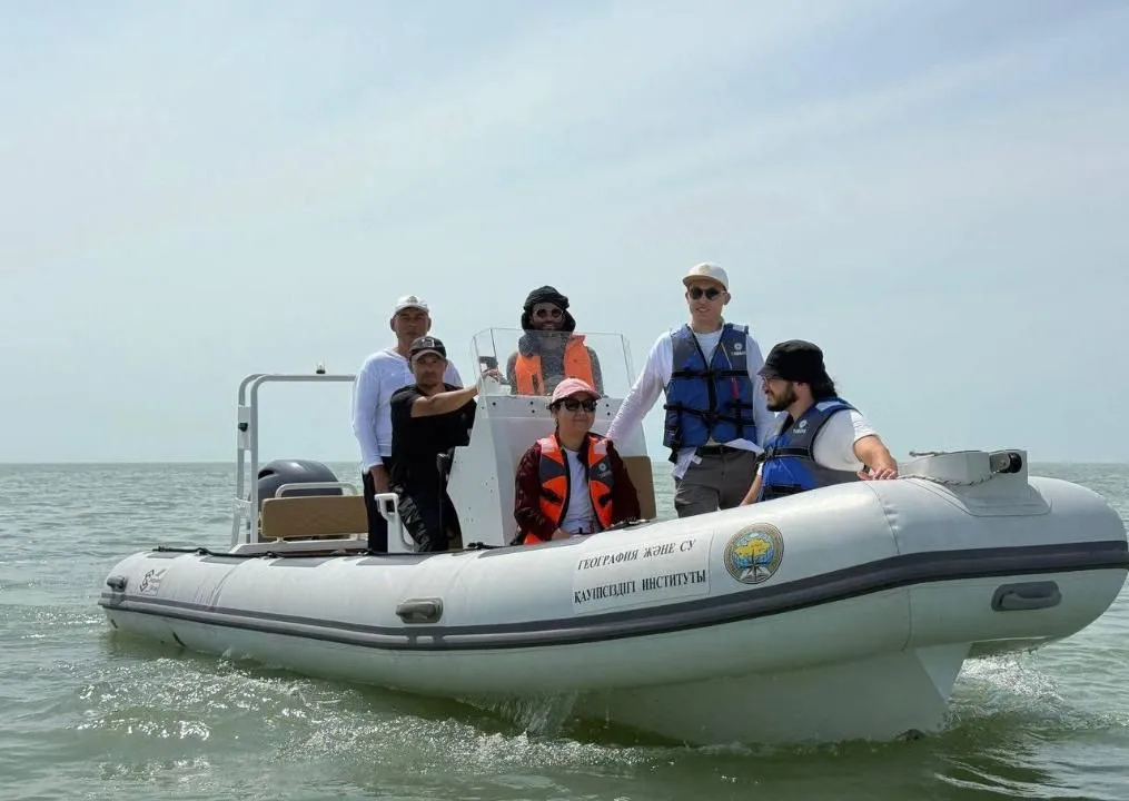 Эксперты Франции и Казахстана исследовали бассейн Балхаша