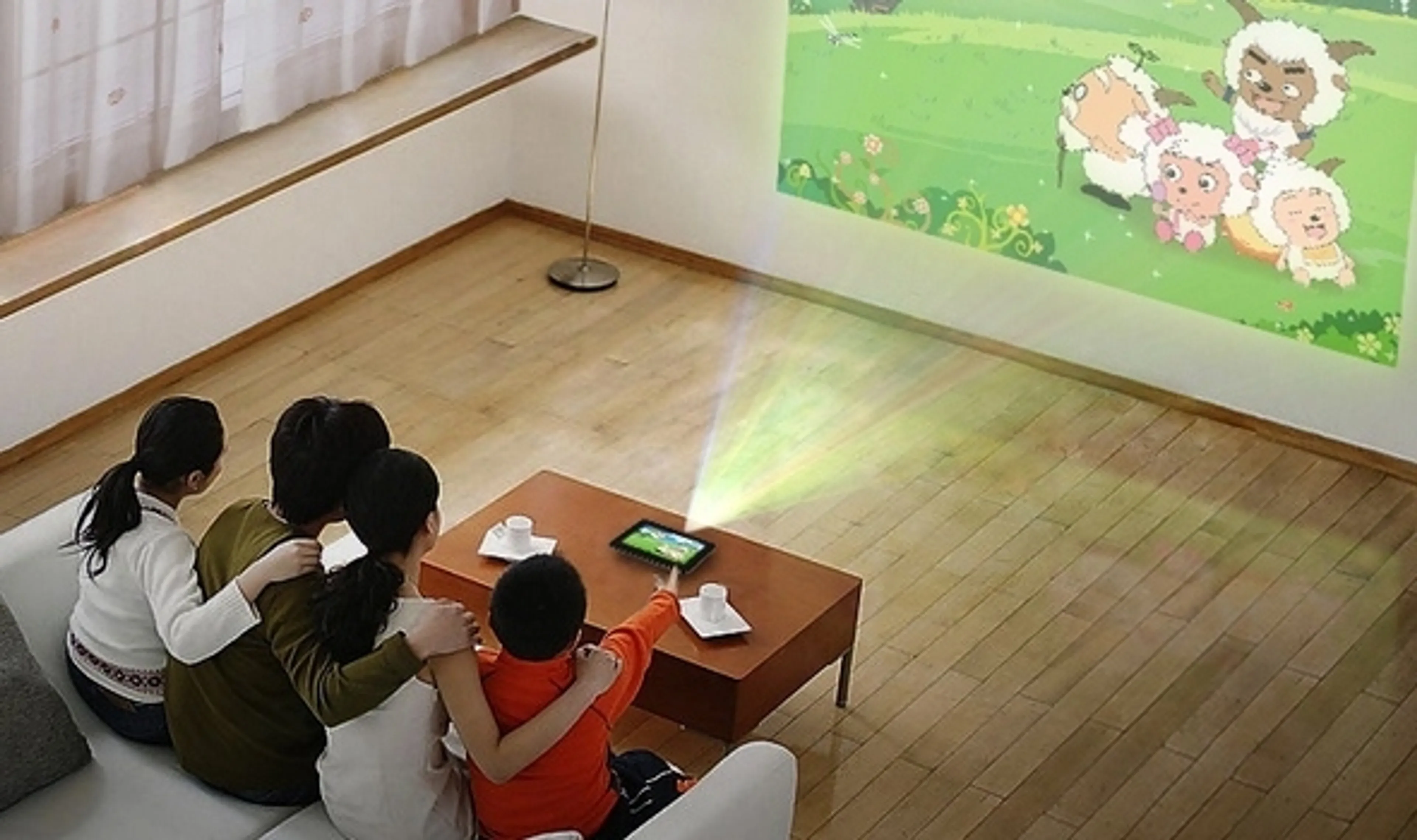 Капитал - Анонсирован планшет со встроенным проектором