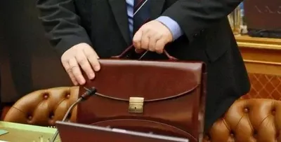 Амерхан Рахимжанов освобожден от должности ответсекретаря МОН