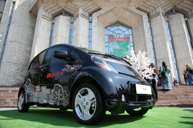 i-MiEV на фестивале японской культуры