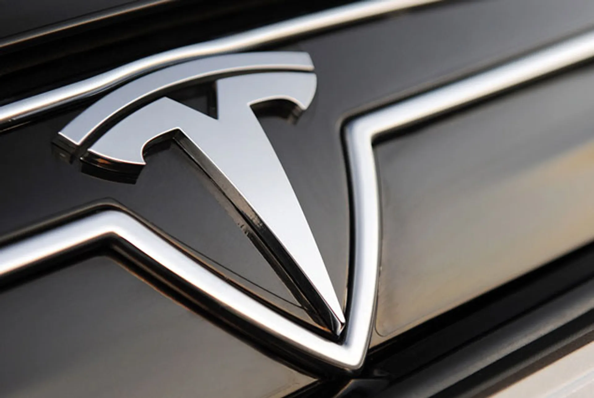 Капитал - Предзаказы на Tesla Model 3 стартуют в конце марта