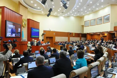 Закон «Об амнистии» вновь принимают в Казахстане