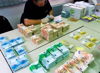 Капитал - 3 млрд. евро спасут Грецию от банкротства