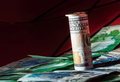 Средневзвешенный курс на вечерней сессии – 244,79 тенге за $1