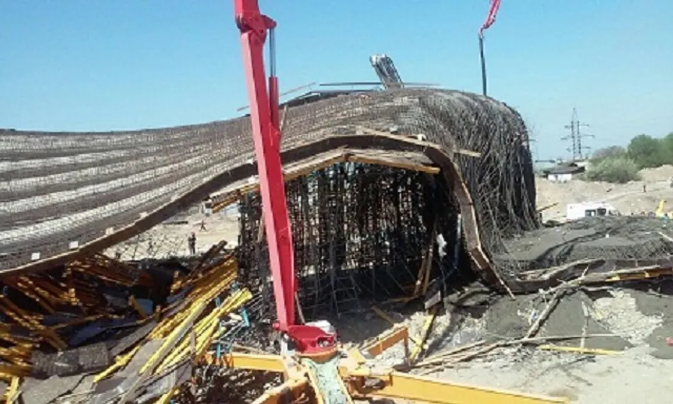 Капитал - В Алматы обрушился мост