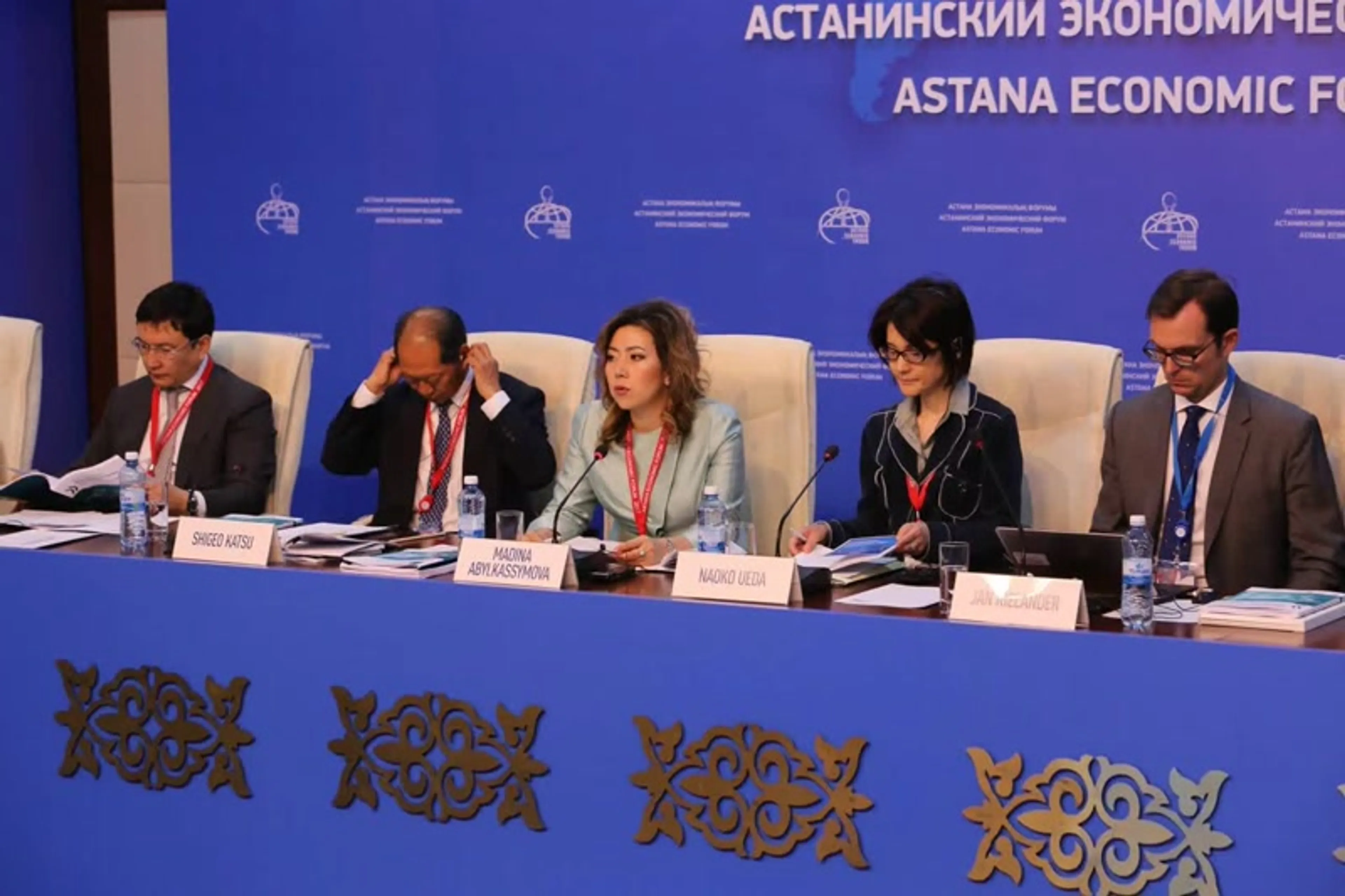 Капитал - ОЭСР: Банкам РК следует предоставлять длинные депозиты