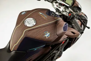 Капитал - Вибрации дерева Brutale California 2013