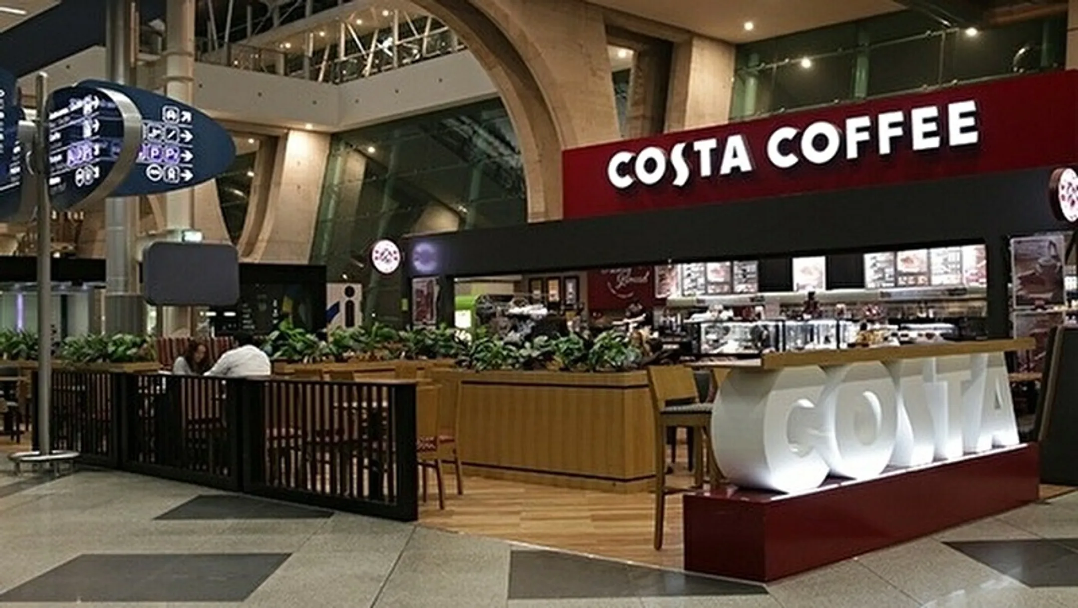 Кофейня Costa Coffee в мадридском торговом центре