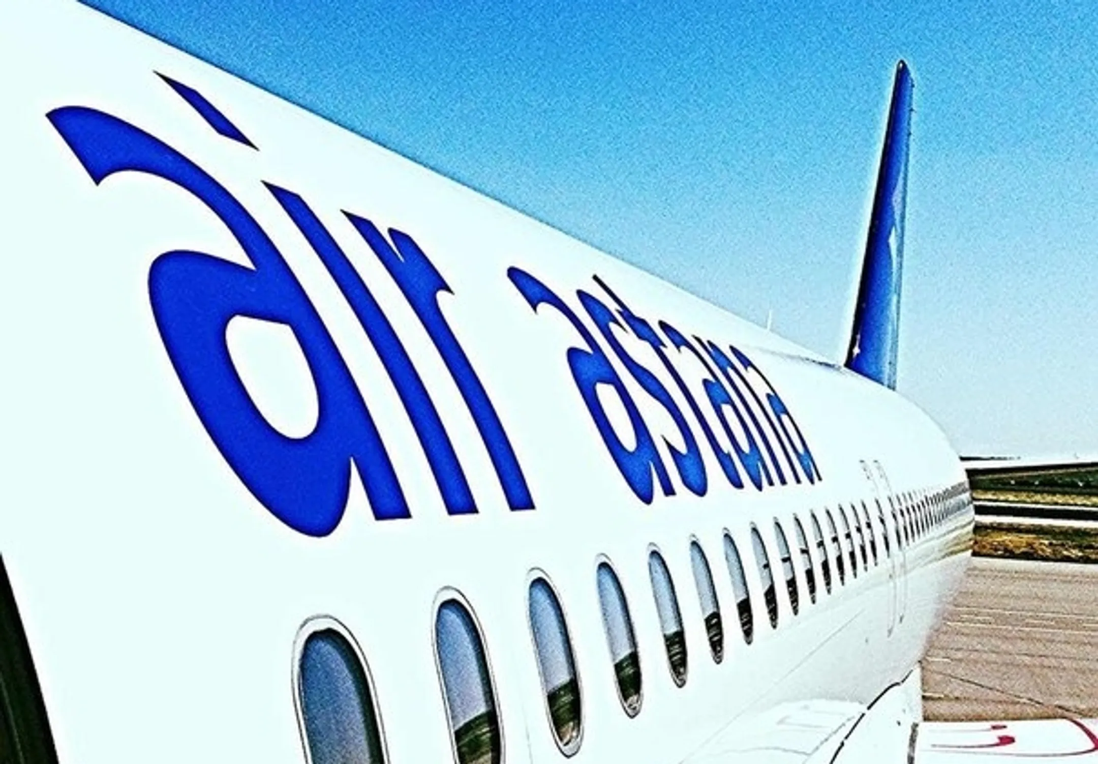 Вылет самолета Air Astana задержали из-за удара молнии - Image Kapital.kz