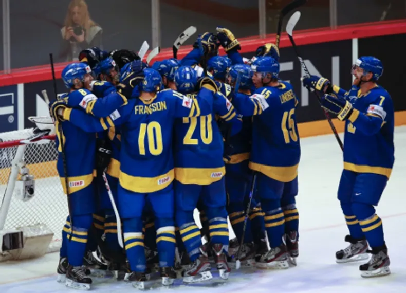 Капитал - Швеция встретится со Швейцарией в финале ЧМ по хоккею