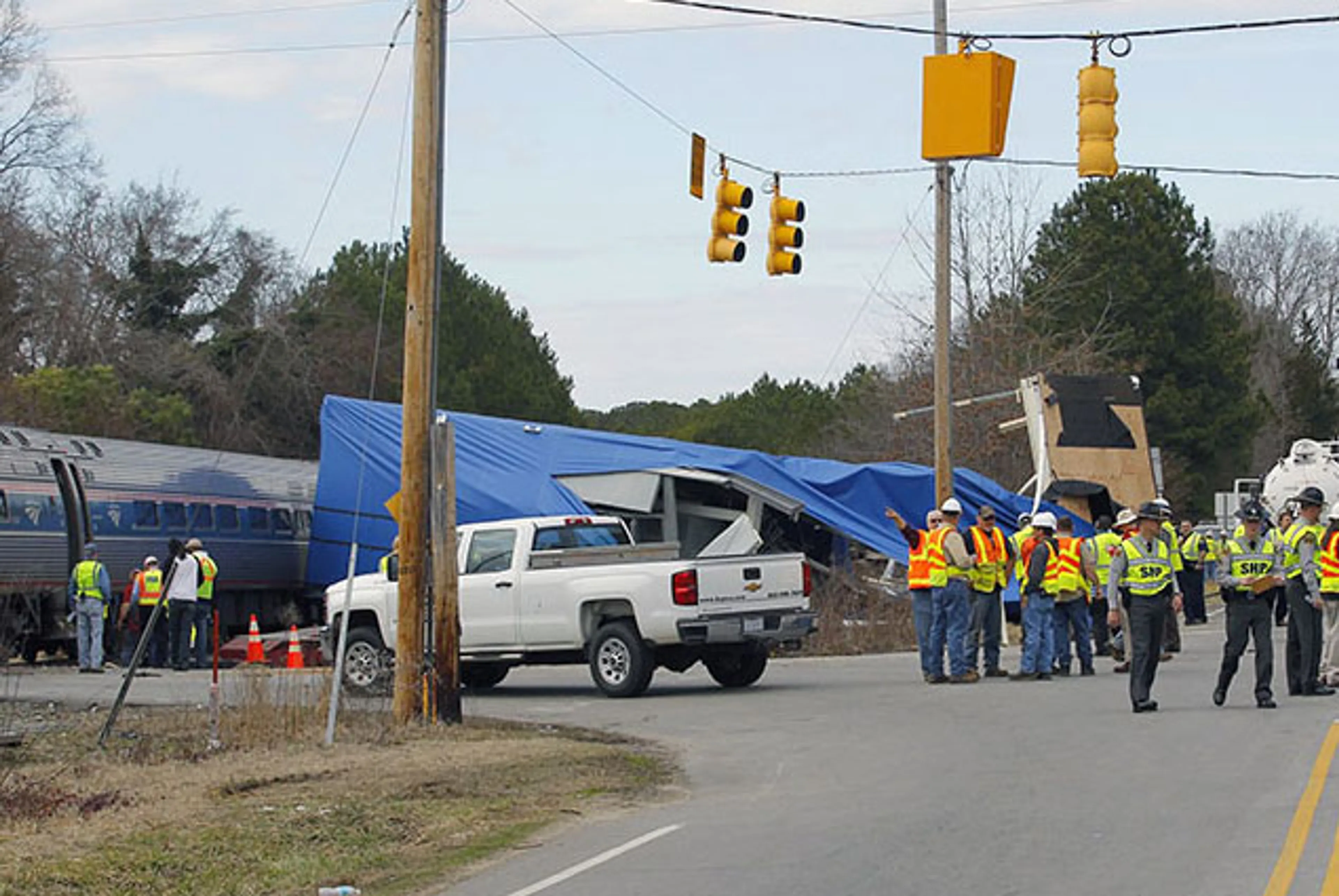 Капитал - В США поезд сошел с рельсов