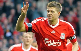 Капитал - Стивен Джеррард не планирует завершать карьеру в 2015 году