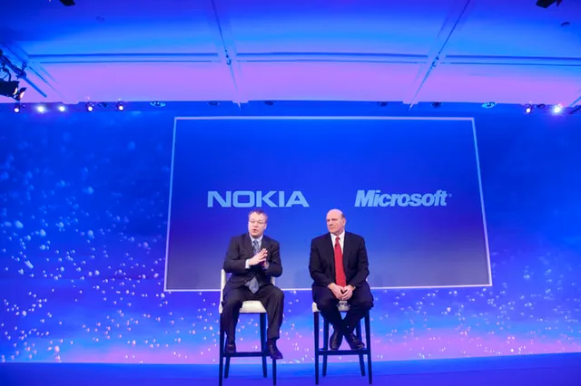 Nokia выпустит планшетофон Lumia 1520 в октябре