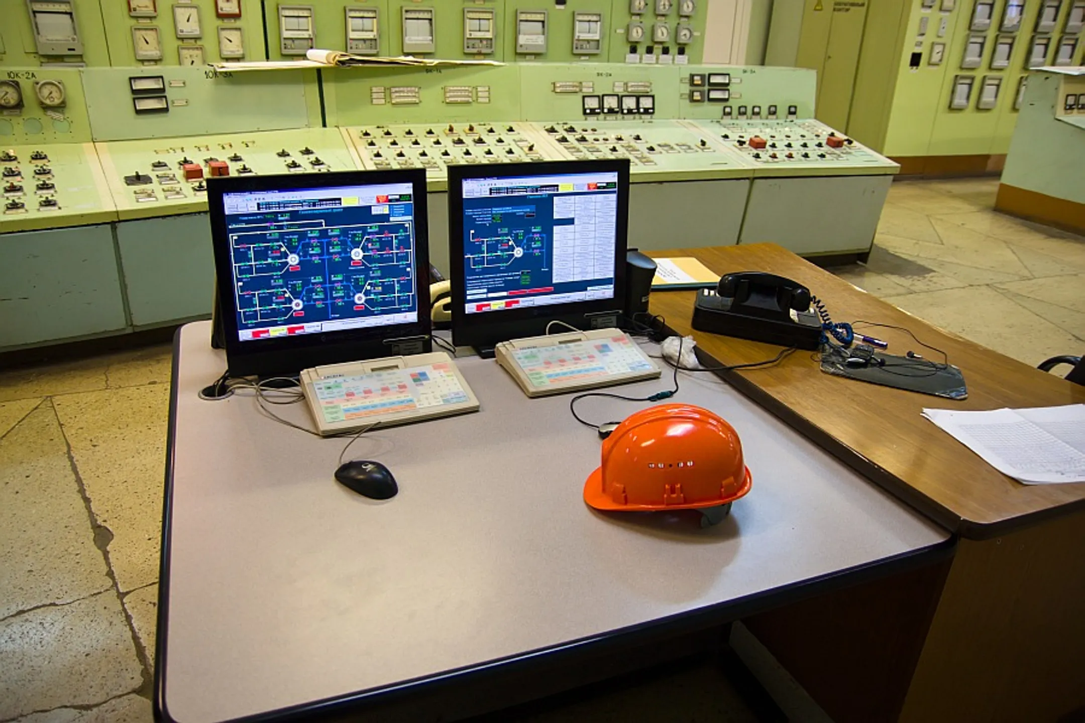 Ограничить зарубежные поездки и отпуска - Image Kapital.kz