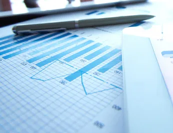 Прибыль нацкомпаний упала в два раза