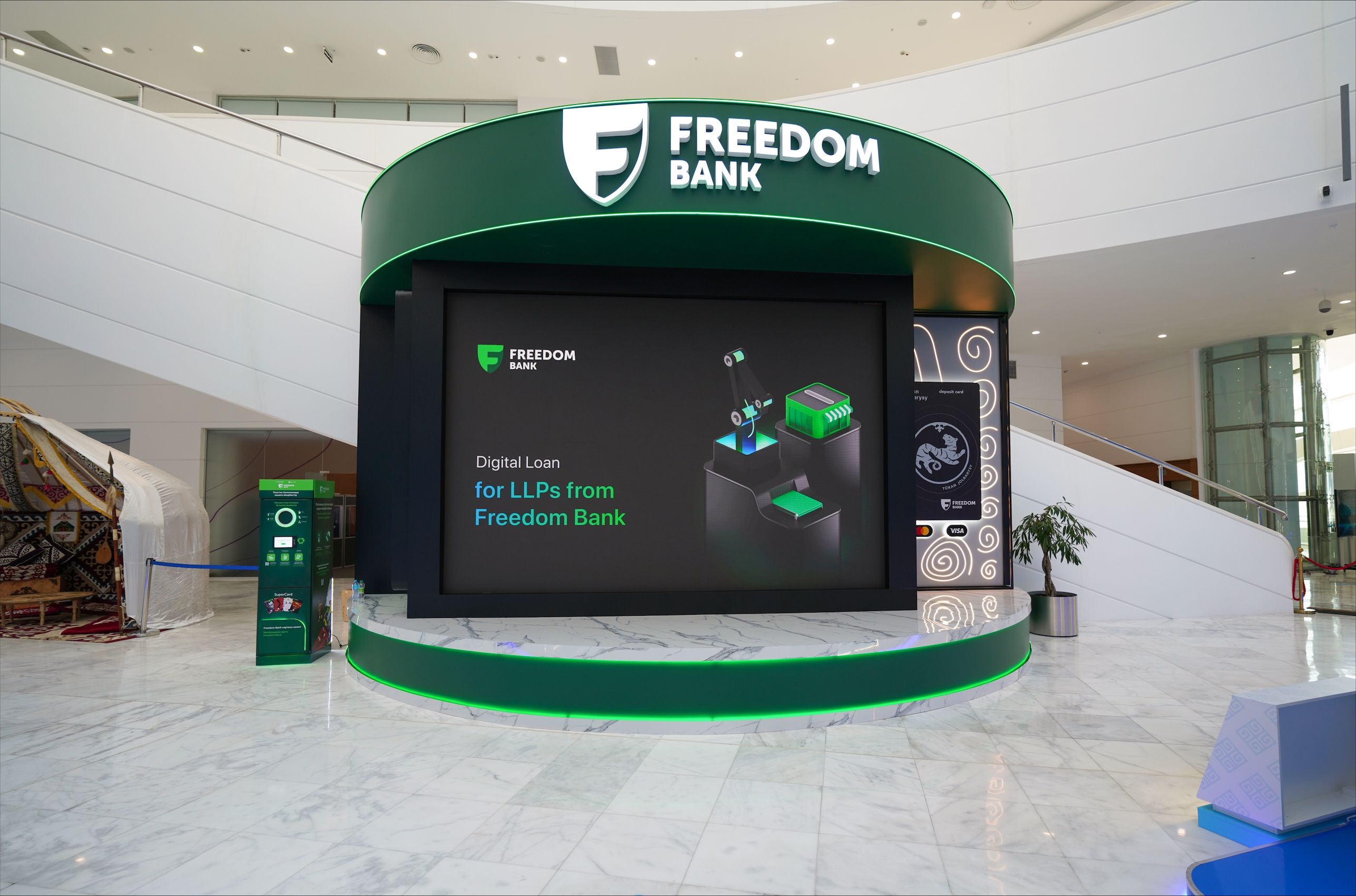 Цифровой кредит для бизнеса презентовал Freedom Bank премьер-министру Казахстана  3327266 - Kapital.kz 