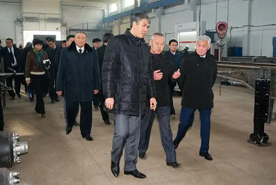 Асет Исекешев посетил предприятия Актюбинской области
