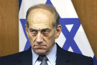 Экс-премьеру Израиля грозит новый срок