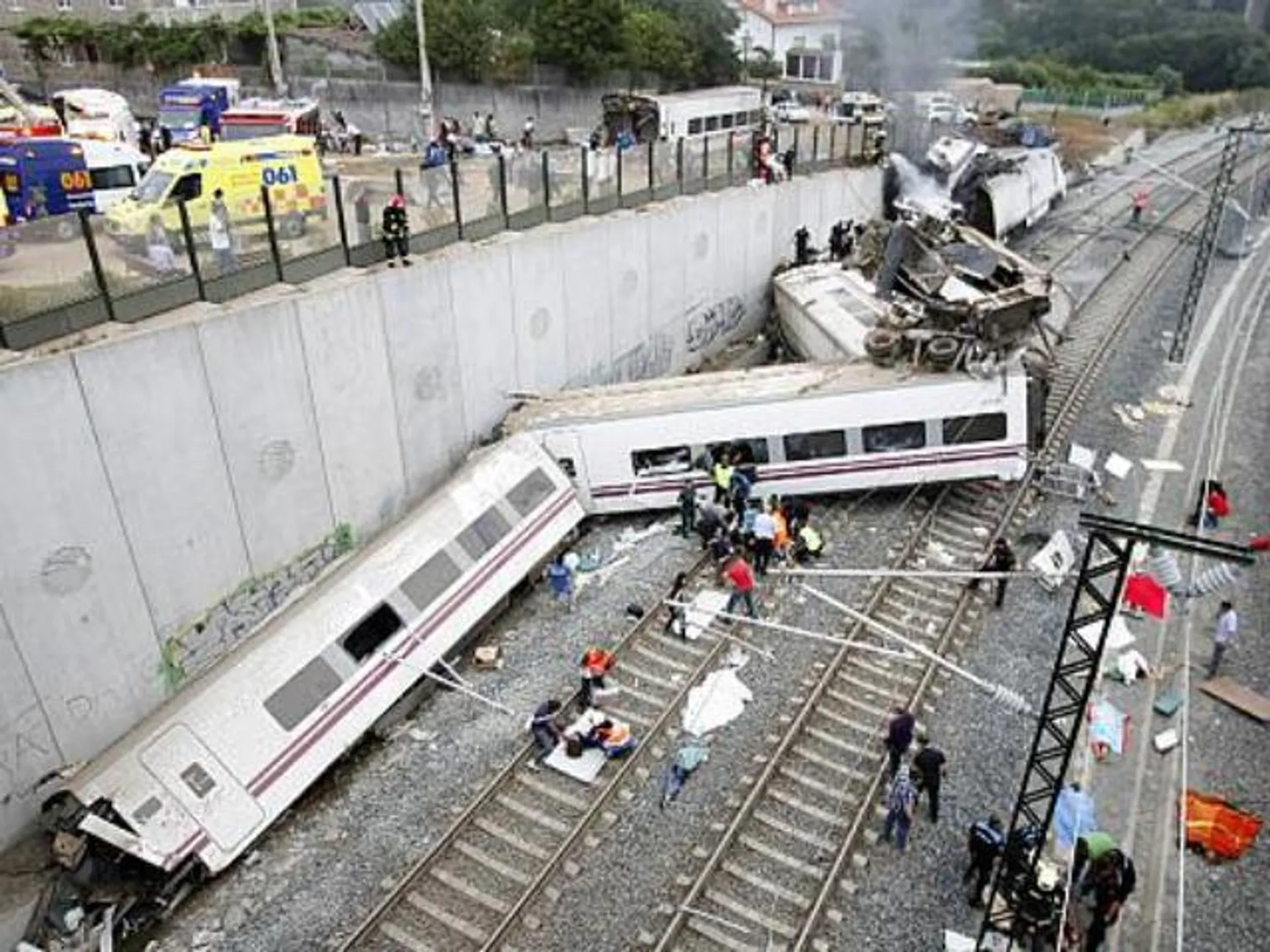 Капитал - В Испании расшифрованы черные ящики разбившегося поезда