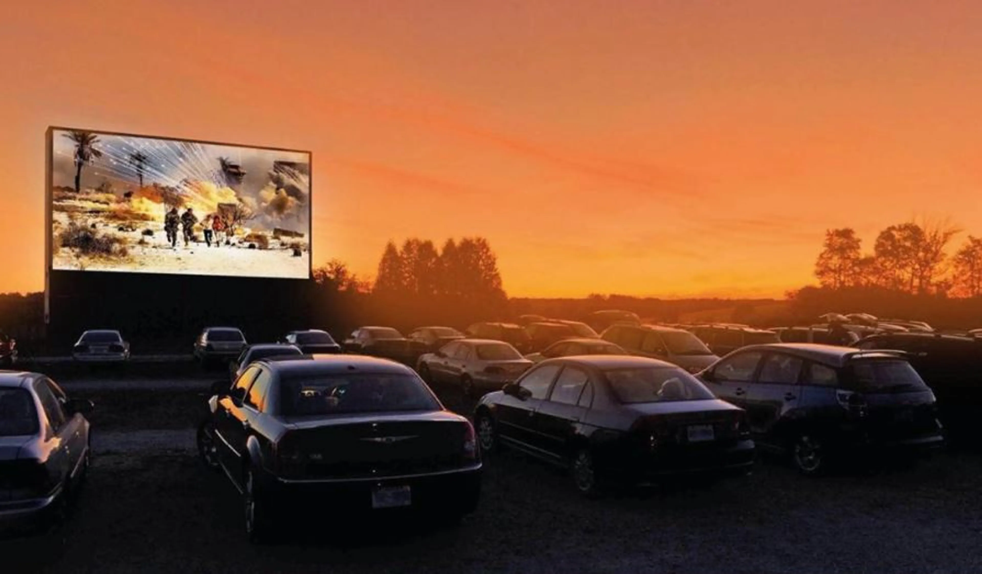 Капитал - Кинотеатр под открытым небом возобновил работу в Нур-Султане