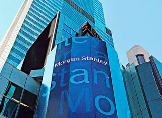 Капитал - Власти ЕС обвинили 13 банков в сговоре