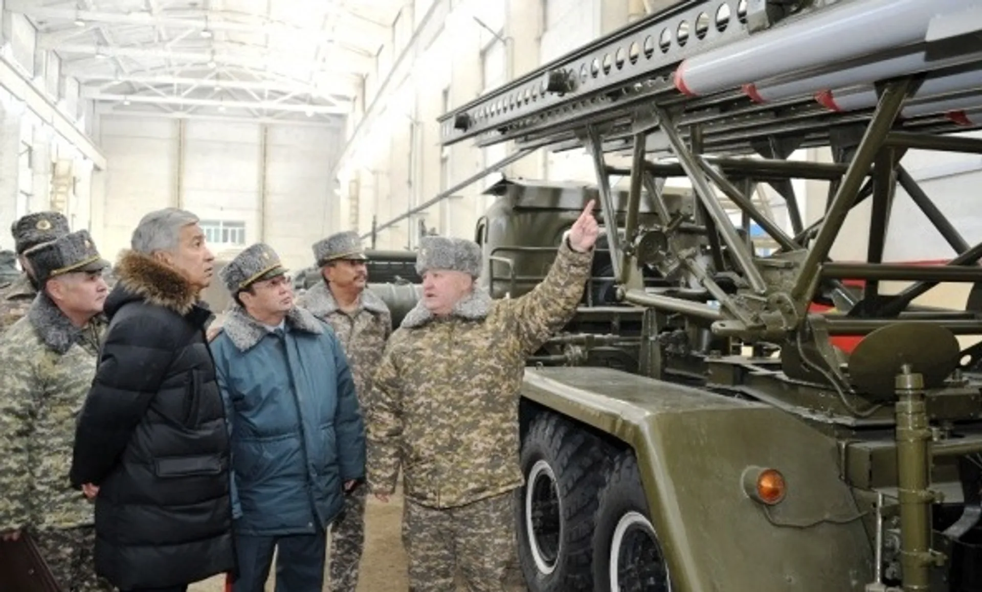 Капитал - Имангали Тасмагамбетов проверил подготовку к параду