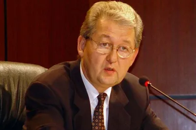 Освобожден от должности Аслан Мусин