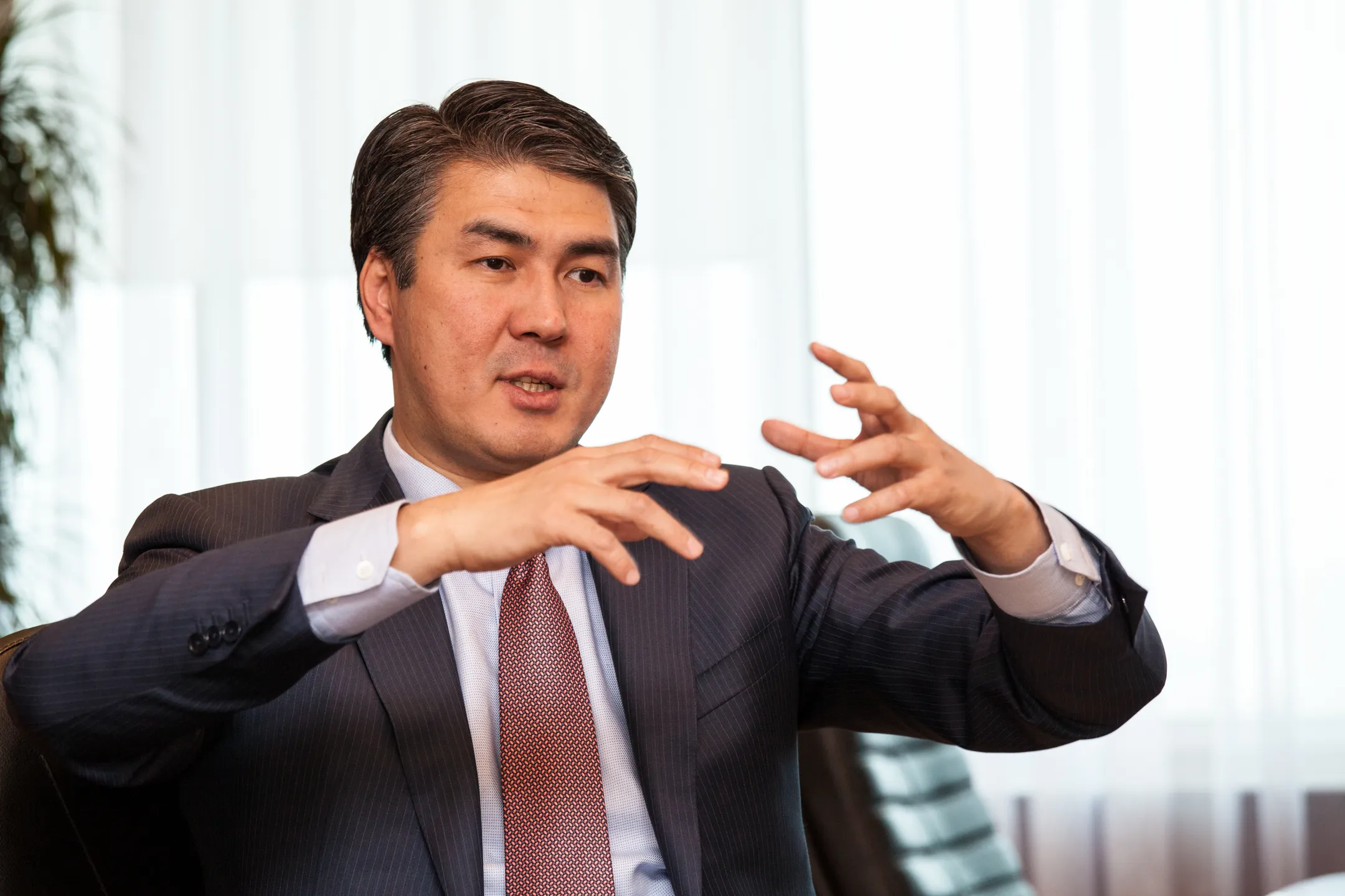 Асет Исекешев обозначил перспективы развития легкой промышленности - Image Kapital.kz