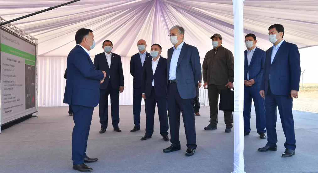 Капитал - Президент посетил солнечную электростанцию