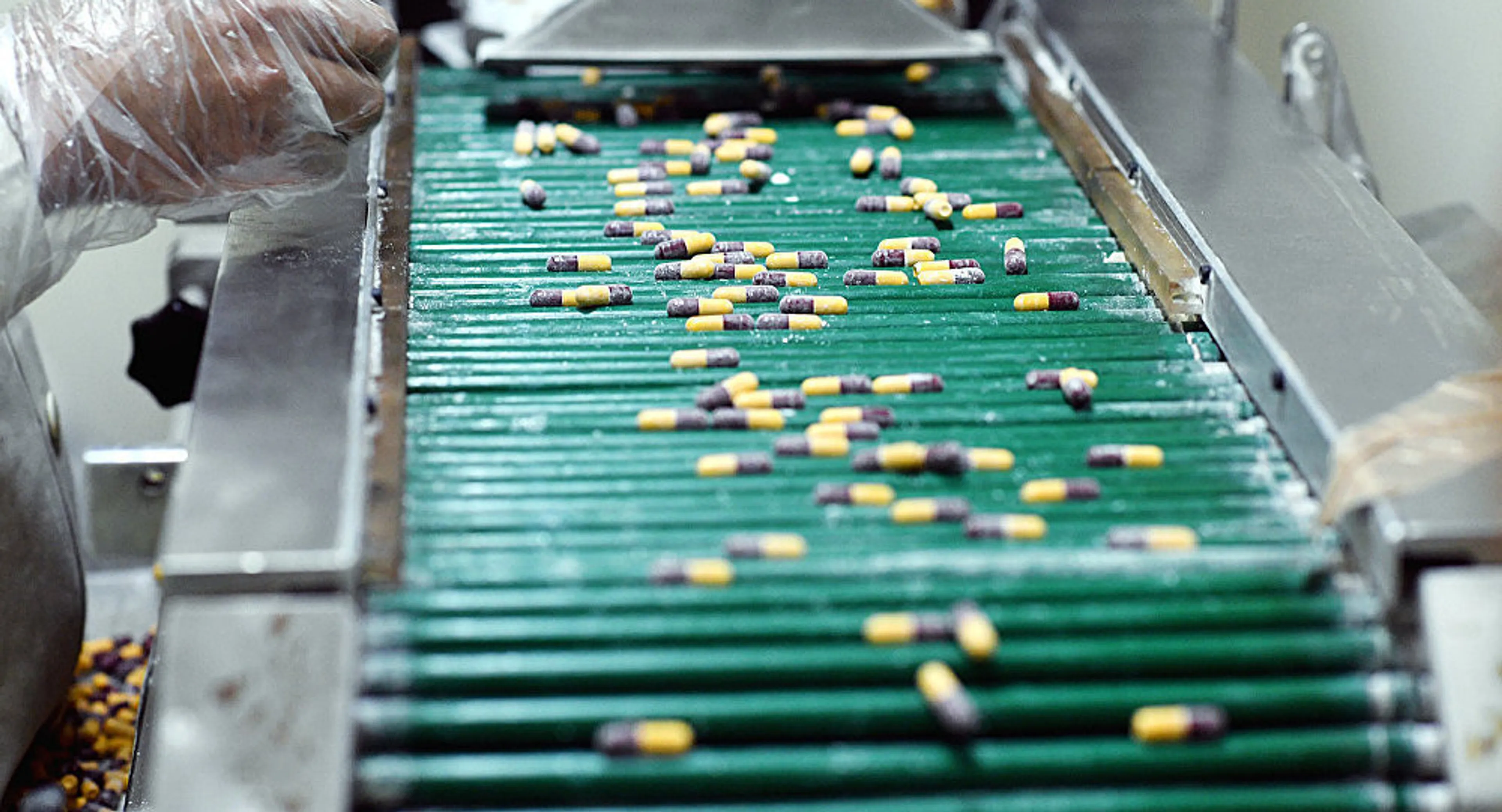 Капитал - Фармкомпании нарастили выпуск лекарств сразу на 80%