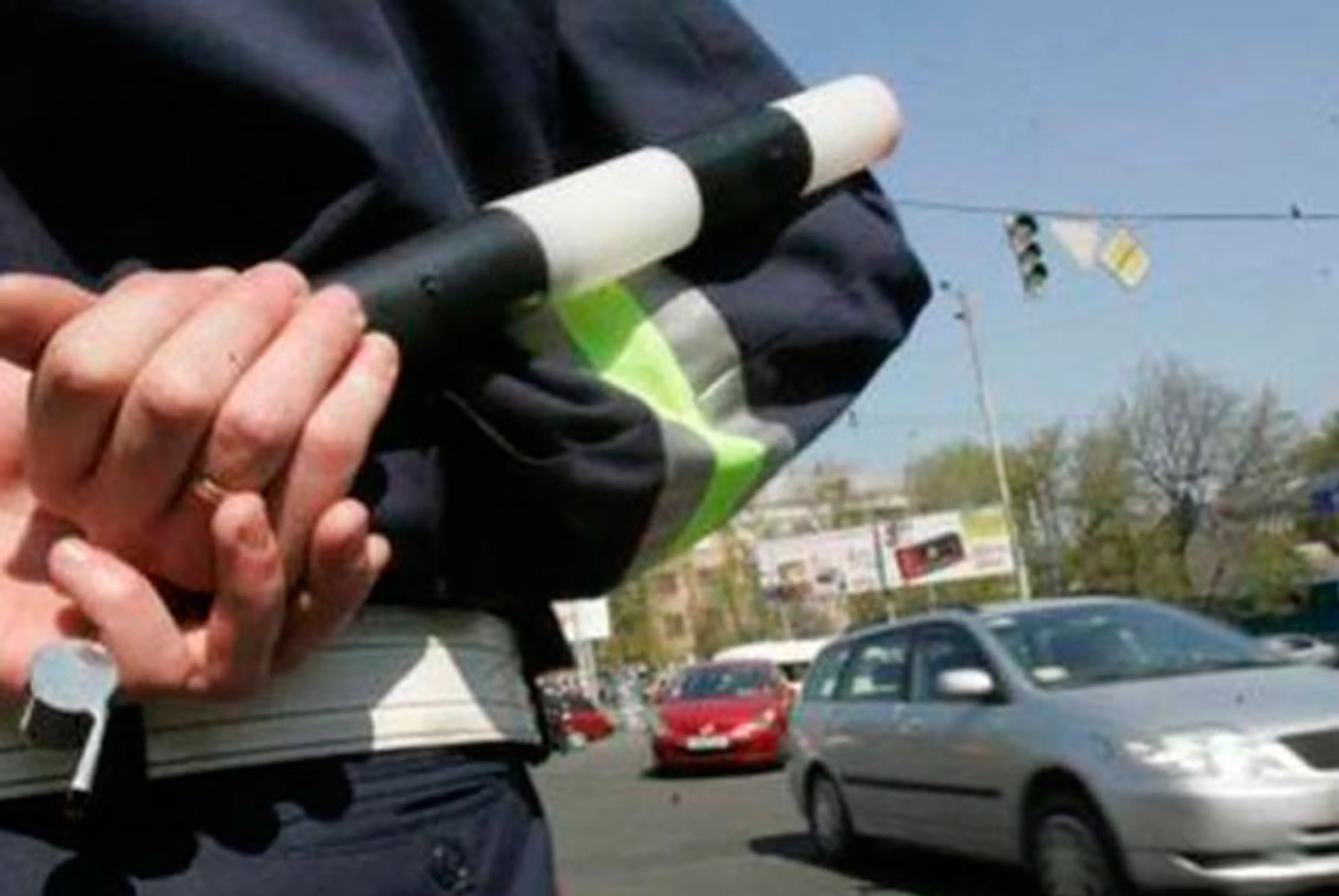 Капитал - 10 полицейских наказаны за нарушения ПДД