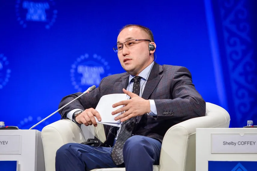 Капитал - Даурен Абаев: Фейковые новости представляют опасность для Казахстана
