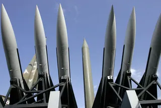 Капитал - Россия догнала США по числу ядерного вооружения