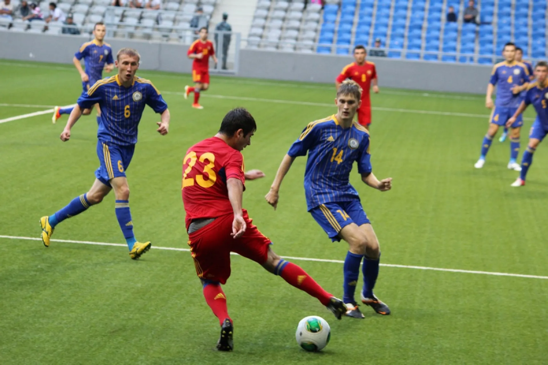 Капитал - Казахстанские футболисты уступили Армении