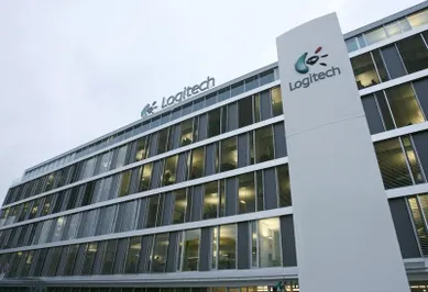 Logitech отказалась покупать Plantronics