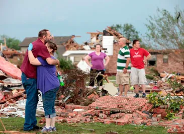 Уже более 90 человек стали жертвами торнадо в США