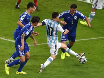 Сборная Аргентины стартовала с победы над Боснией и Герцеговиной