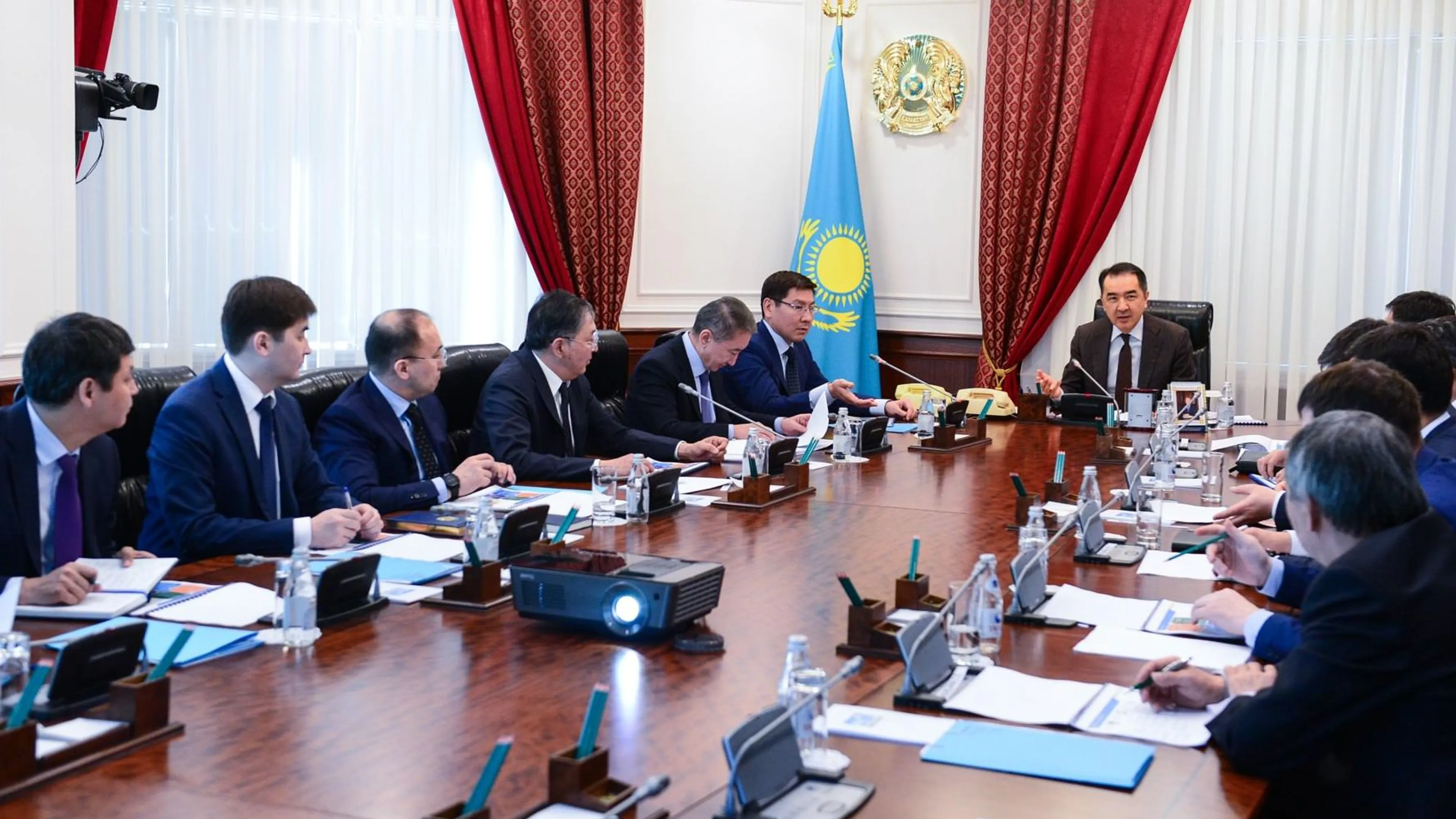 Капитал - В Правительстве обсудили развитие электронного образования