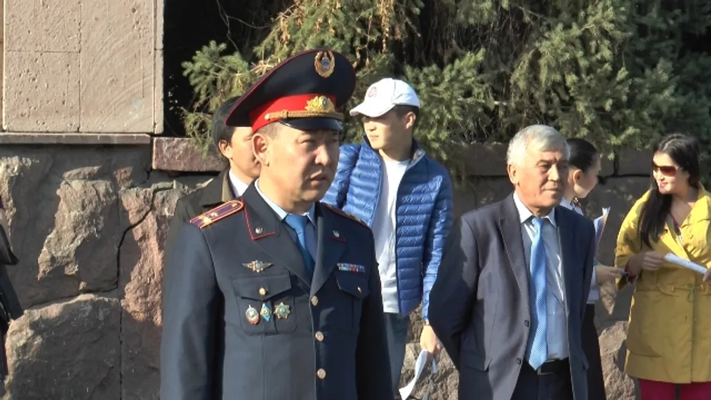 Капитал - Полицейские Алматы провели приемную на дороге
