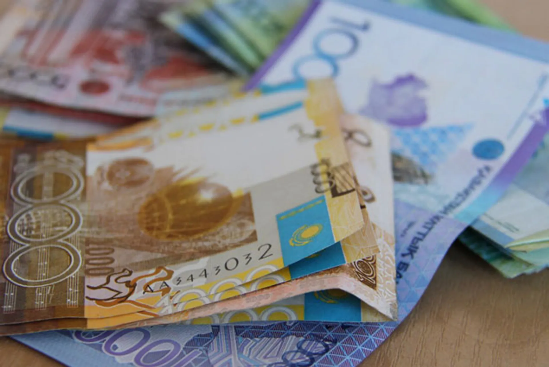 Капитал - Кандидаты в сенаторы ЗКО получили по 395 тыс