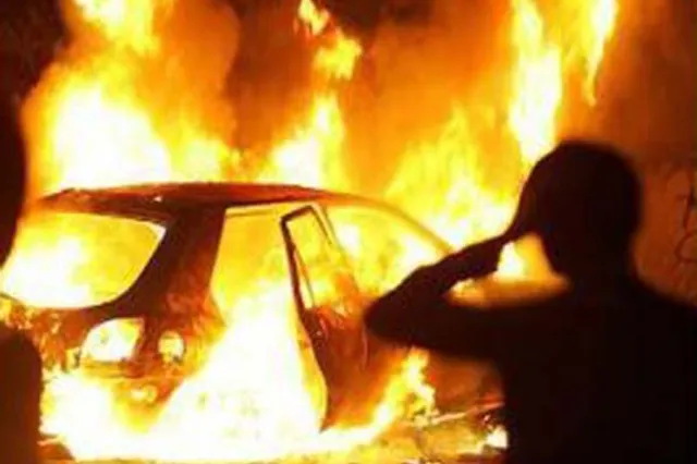 В Алматы задержана девушка, поджигавшая автомобили