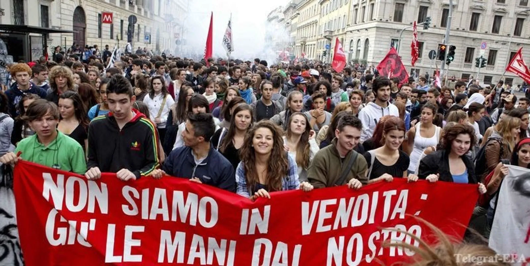 Итальянские студенты протестуют против правительства - Image Kapital.kz