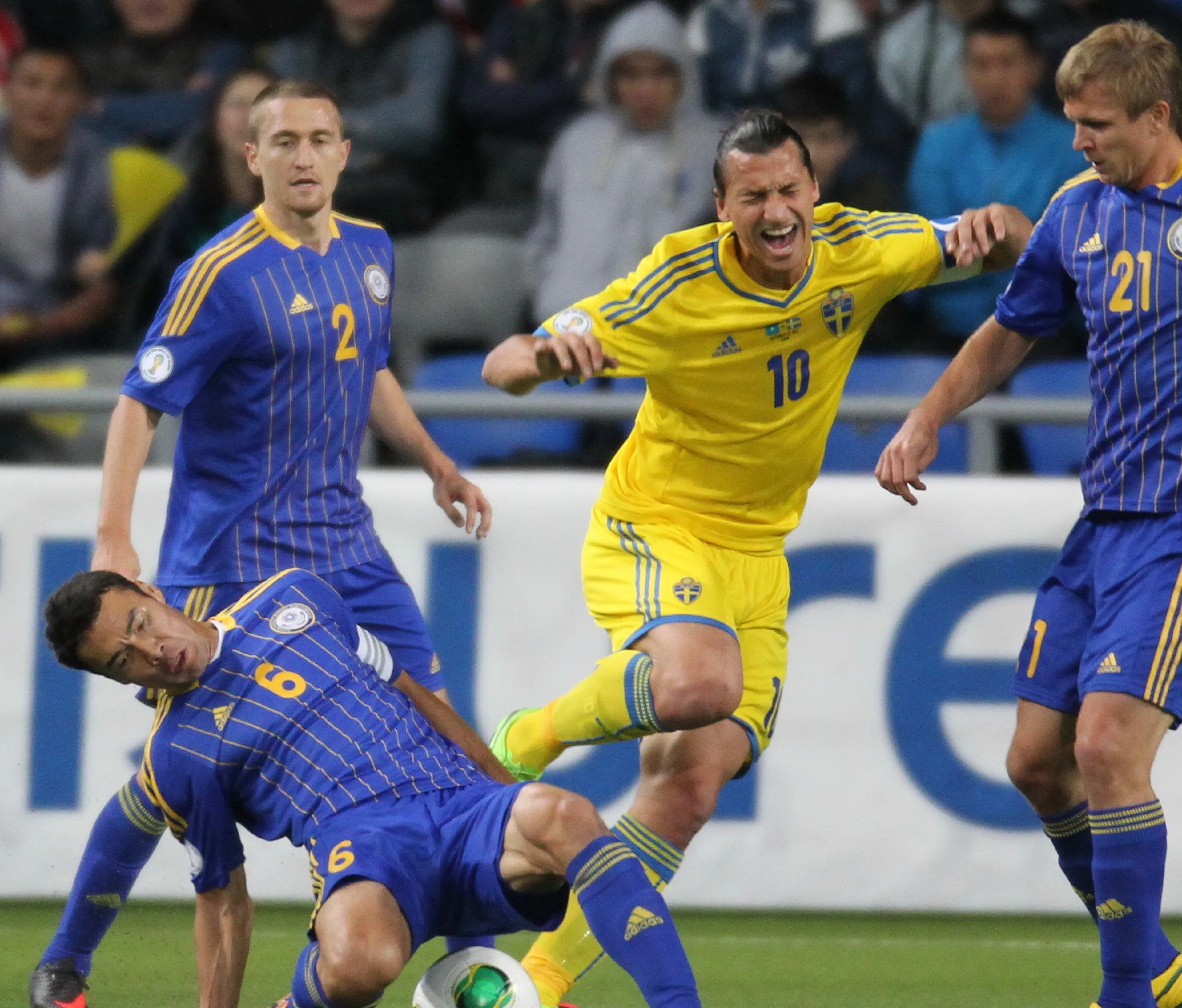 Капитал - Сборная Казахстана поднялась на три строчки в рейтинге ФИФА