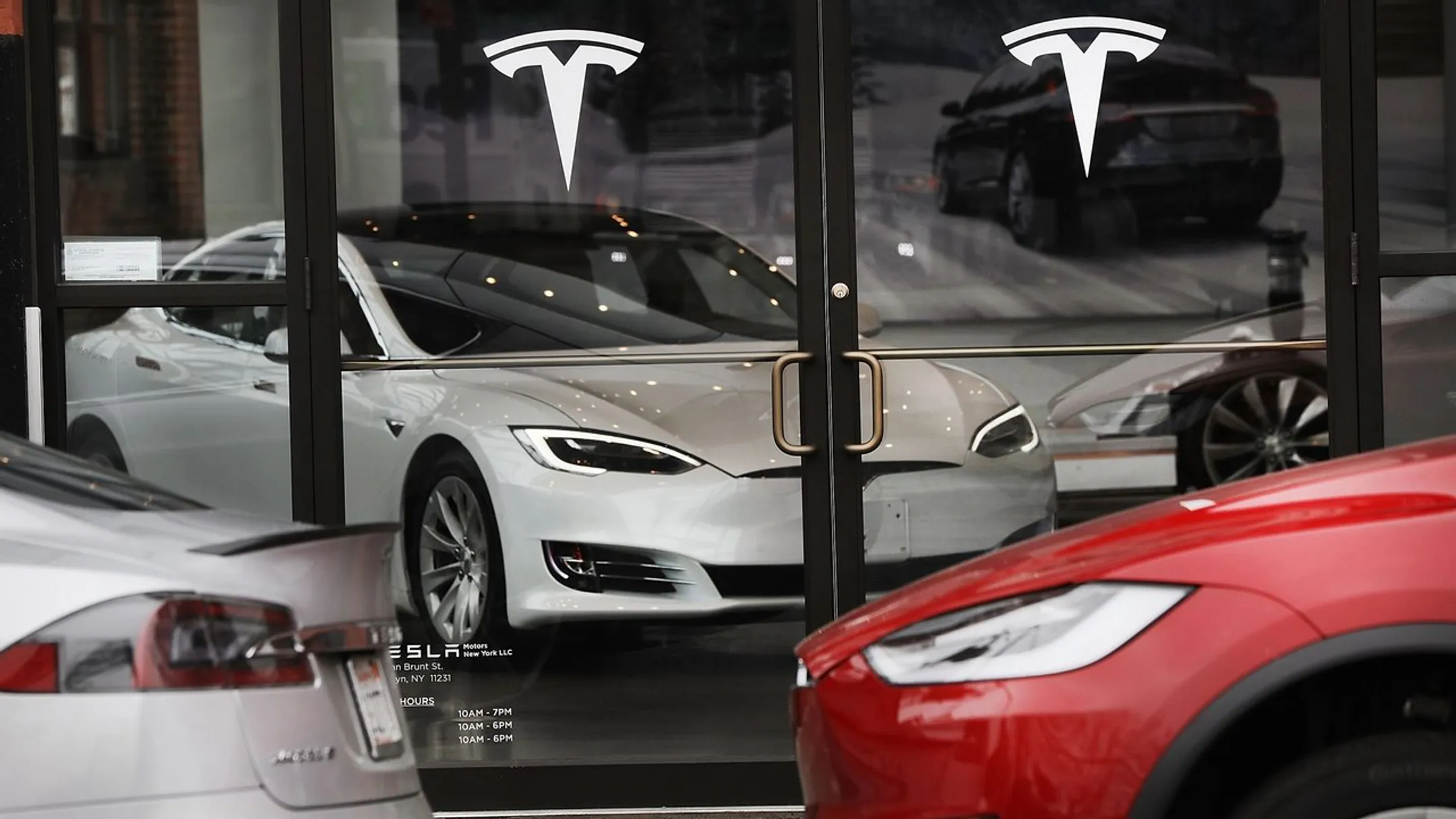 Tesla начала поставлять в Китай Model 3 - Image Kapital.kz