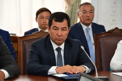 Бауыржан Байбек сменил акима Жетысуского района