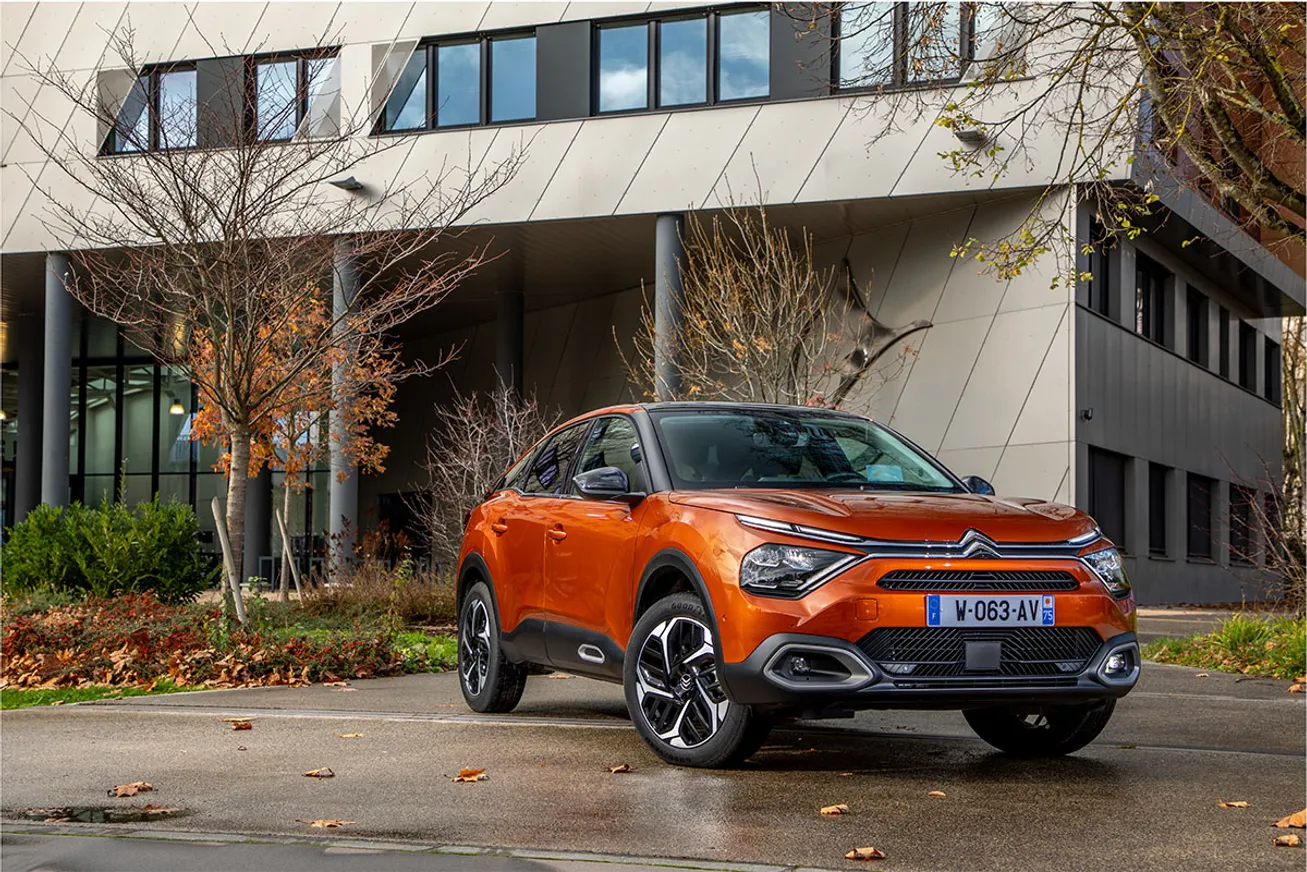 Лучшие авто года, новые лого Kia и GM, юбилей Boxster - фото kapital.kz