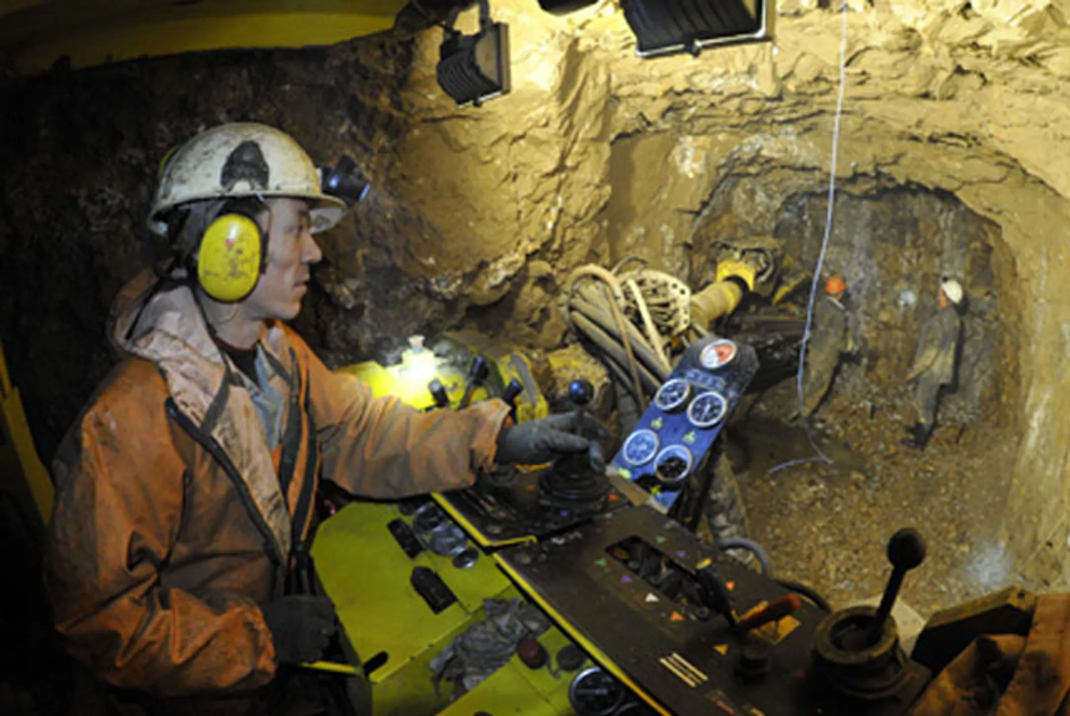 KAZ Minerals увеличит производство золота на руднике Бозымчак - Image Kapital.kz