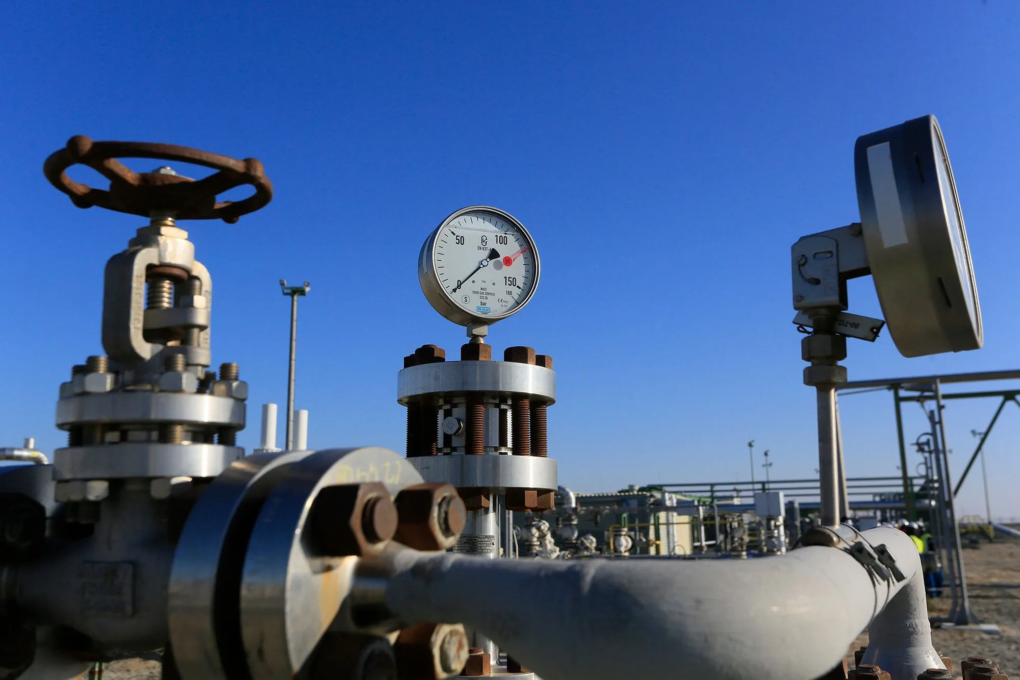 Midad Energy планирует покупку зарубежных активов Лукойла - СМИ