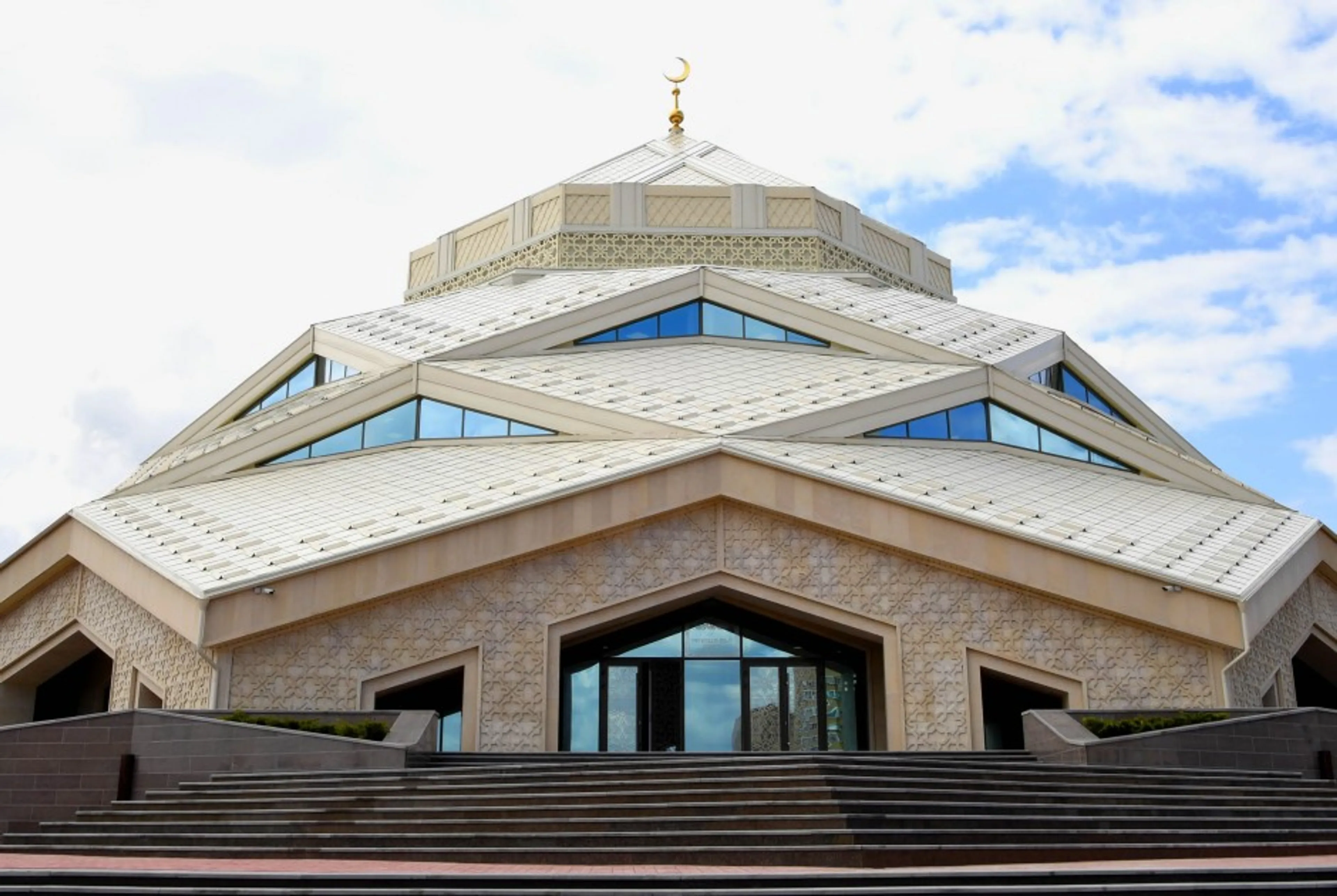 Капитал - В Астане открыли экомечеть