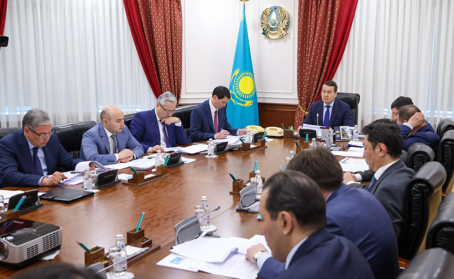 Капитал - В госсобственность передают ряд инфраструктурных компаний